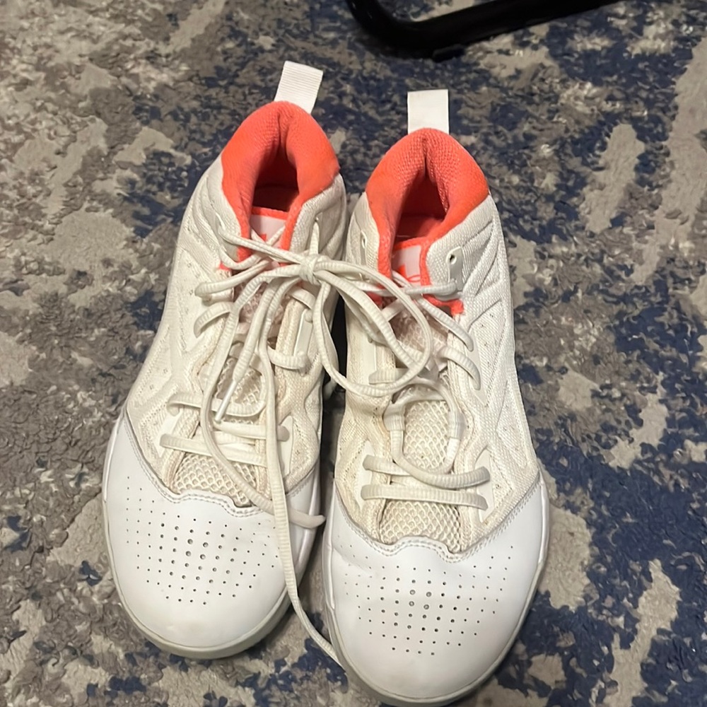 under armour basketball shoes size 9